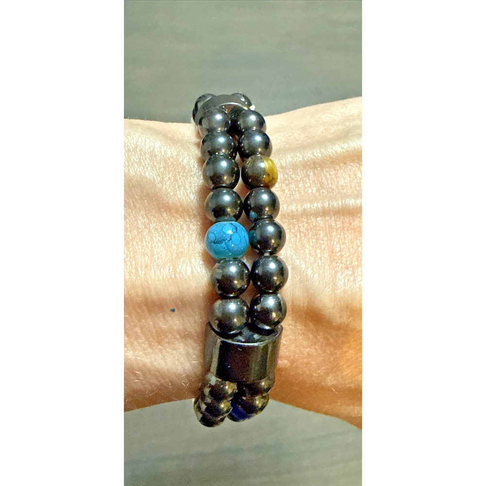 Hematite Beaded Turquoise Accent Stone Magnetic Stretch Bracelet 7.5 Inch Womens